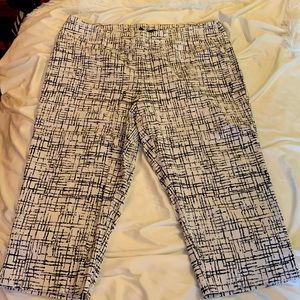 Cropped pull on stretchy pants Zac & Rachel Sz 20w black/white